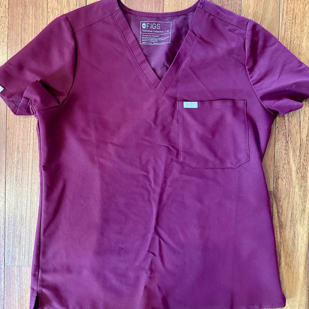 Figs Women's V-Neck Short Sleeve Top in Rich Burgundy